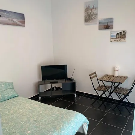 Jolie Maisonnette Centre Apartment Nancy