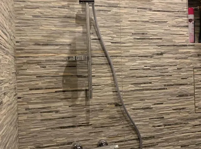 Jolie Maisonnette Centre *